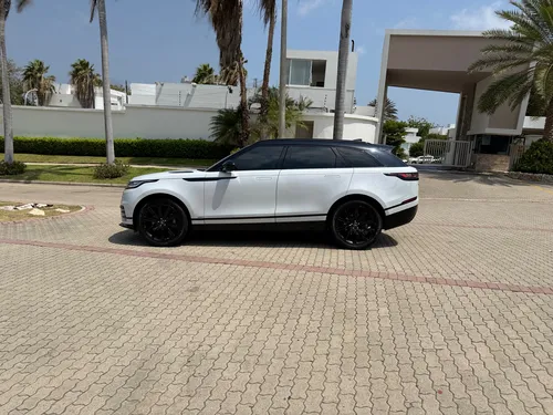 Land Rover Range Rover Velar 2.0 R-dynamic Se