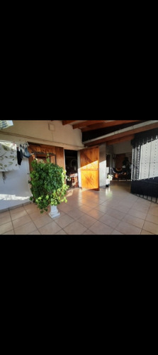 Local Con Vivienda En Venta En Virrey Del Pino