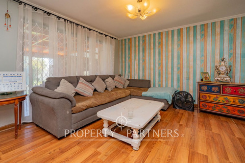 5 Dormitorios, Gran Patio 337 M2 De Terreno En Mic...