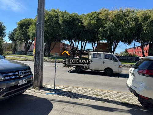 Bodega De Uso Comercial