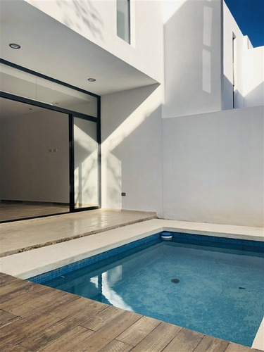 Imagen 4 de 14 de Venta De Townhouse En Montebello
