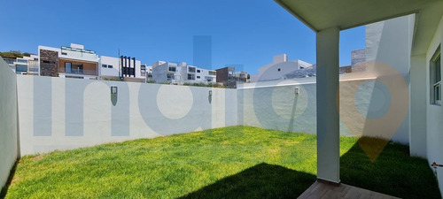 Imagen 13 de 29 de Casa En Venta En Lomas De Juriquilla