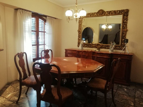 Imagen 6 de 13 de Chalet Ph En Venta En Castelar Sur
