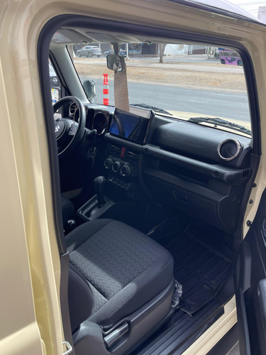 Suzuki Jimny 1.5 Glx At 5P