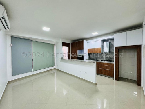 Freddy Alvarez Vende Hermoso Apartamento En El Este De Barquisimeto, A Pocos Metros Del Cc Sambil