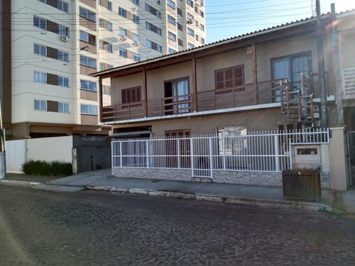 Imagem 1 de 7 de Casa Com 4 Dormitórios À Venda, 330 M² Por R$ 900.000,00 - Igra Sul - Torres/rs - Ca0737