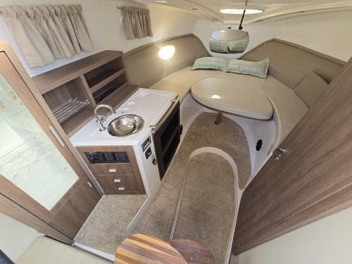Lancha Focker 330 Sport Limit
