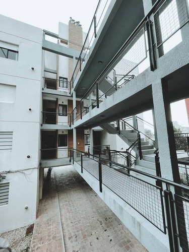 Imagen 2 de 13 de Venta Dpto 2 Dorm Con Cochera- Vicente Lopez 756