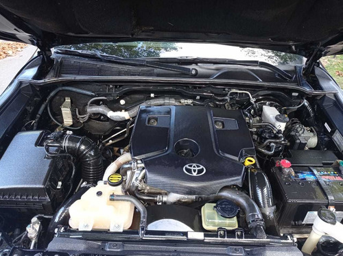 Imagen 15 de 15 de Toyota Hilux 2.8 Srx 4x4 Caja Automatica De 6ta Año 2015