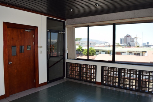 Imagen 3 de 18 de 254m2 De Oficinas, Edificio Ubicado 400 M Norte De Toyota, Paseo Colon