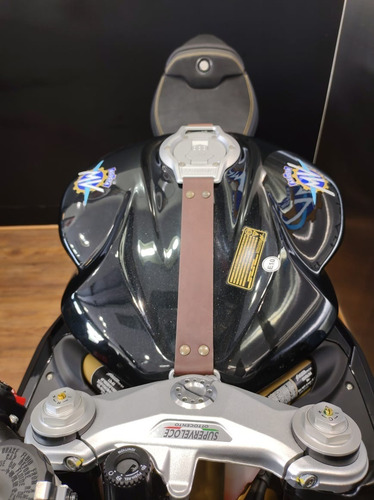 Imagen 10 de 15 de Mv Agusta Superveloce 800 -retro- No Triumph, Guzzi, Aprilia