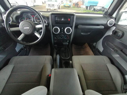 Imagen 11 de 13 de Jeep Wrangler Sahara 2009