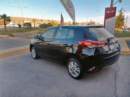 Imagen 7 de 14 de Toyota Yaris 2018 1.5 5p S At Cvt