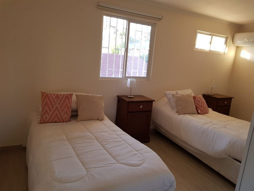 Casa Comercial En Venta De 10 Dorm. En Las Condes Senior