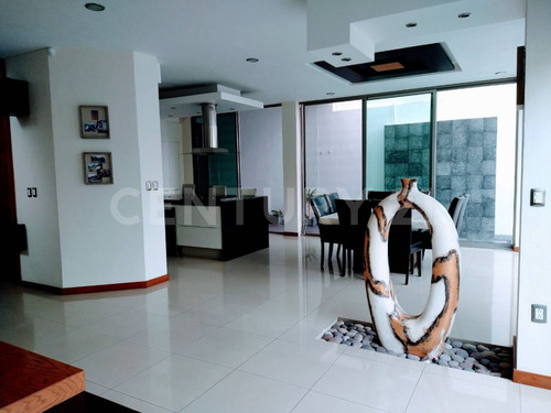 Casa En Venta En Residencial Esmeralda Norte, Colima, Col.