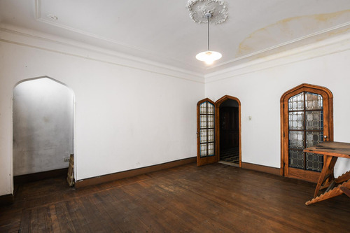 Casa Estilo Inglés, 5 Dormitorios, Patio Y Cochera- San Lorenzo 1900- Centro- Rosario | Venta