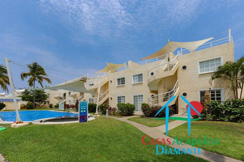 Cad Puente Del Mar Princess Ii Casa 27. Con Roof Garden Y Estancia Con Salida A Las Áreas Comunes