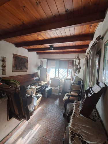 Gran Casa A Remodelar En Lote Propio - Cerca Subte