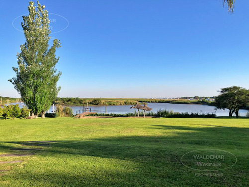 Enorme Casa | Isla Santa Monica | Al Rio San Antonio | 10 Personas