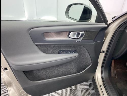 Volvo XC40 0.0 RECHARGE ULTIMATE PURE ELECTRIC 4X4