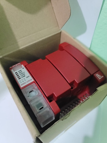 Relé De Seguridad 440c-cr30-22bbb Ser A - En Caja Abierta (Usado)