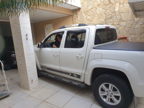 Imagem 3 de 15 de Volkswagen Amarok 2.0 Trendline Cab. Dupla 4x4 4p 180 Hp