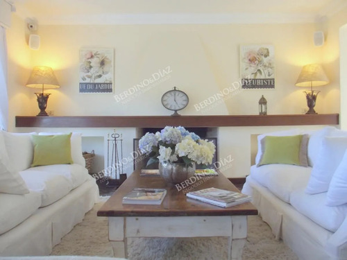 Espectacular Residencia En Venta Apta Para Hotel