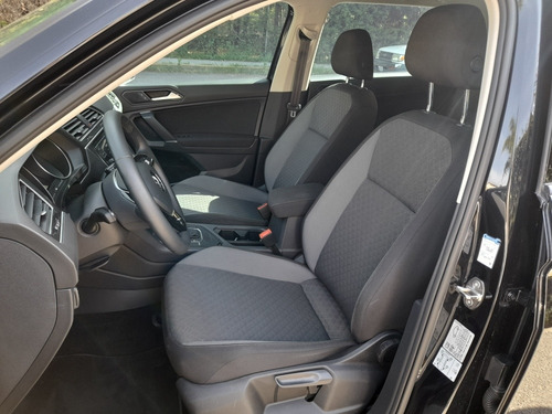 Imagen 10 de 15 de Volkswagen Tiguan 2020 1.4 Trendline Plus At