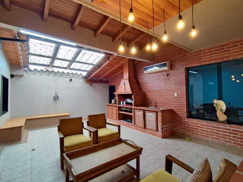Imagen 11 de 23 de As Se Vende Casa En Urbanización Trebolinda As