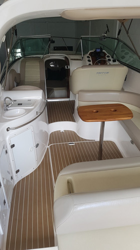 Lancha Triton 275