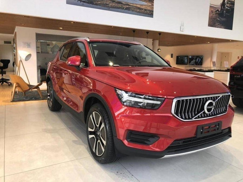 Imagem 4 de 8 de Volvo Xc40 - 1.5 T5 Recharge Momentum Geartronic