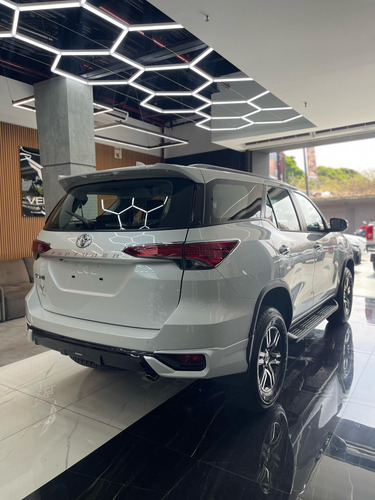 Toyota Fortuner Gx.r+ 2025