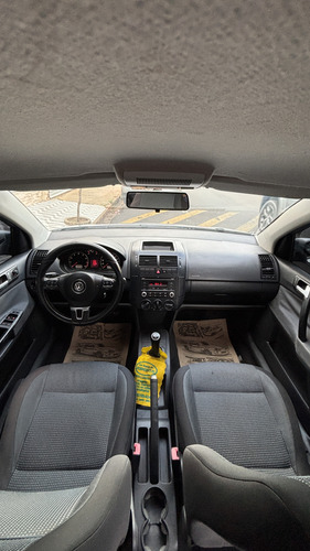 Volkswagen Polo Sedan 1.6 Vht Total Flex 4p