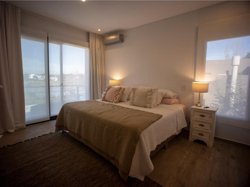 Imagen 6 de 20 de Casa En Venta En Santa Catalina