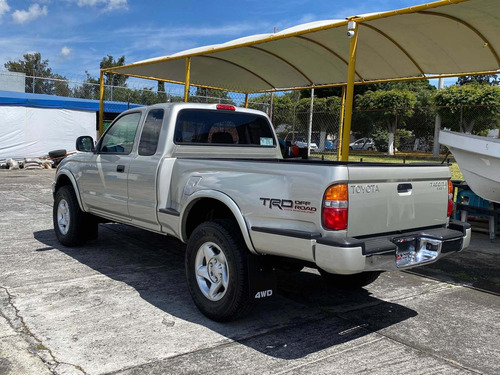 Imagen 5 de 15 de Toyota Tacoma 4x4 Legalizada V6