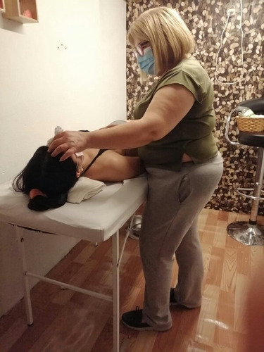 Imagen 6 de 10 de Curso De Masajes Con Piedras Calientes Y Frias + Aceite !!!!