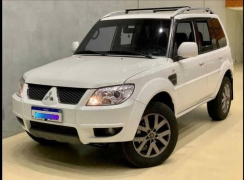Mitsubishi Pajero Tr4 ,branca