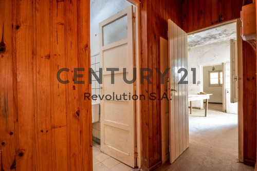Imagen 6 de 19 de Casa A Remodelar En San Lorenzo - Alem Y San Carlos - Permutas - 324,7 M²