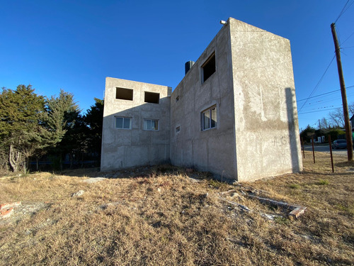 Casa En Venta A Cuadras Del Rio San Antonio.