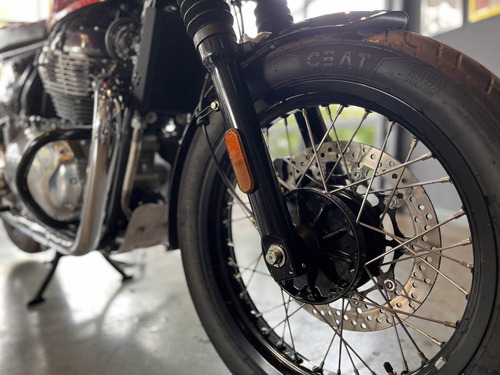 Royal Enfield Interceptor 650 Canyon Red Usada
