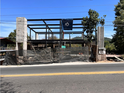 Local Comercial En Renta 115m2 | Acatitlán, Valle De Bravo