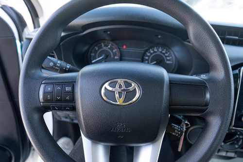 Toyota Hilux 2.4 Dc 4x2 Tdi Dx L21 2023
