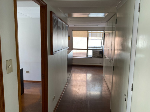 Imagen 15 de 16 de Oficinas De Gran Categoría