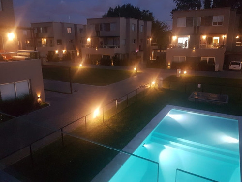 Imagen 12 de 14 de Duplex En Venta En Complejo Green Village-villa Rosa, Pilar