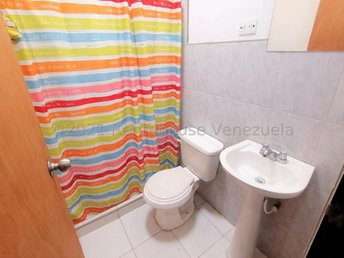 Imagen 21 de 30 de Casas En Venta El Amanecer Cabudare Lara. 3 Habitaciones 2 Baños 2 P/e Cod # 22 - 7781 Katty Vasquez Rentahouse 412 - 1498654 Contactame! Excelente Precio De Oportunidad E Inversion. Negociable !!!