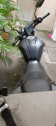 Moto Fz25 2021 Con Baúl En Aluminio Llantas En Un 80%