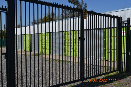 Bodegas De 5, 8 Y 30 M2.