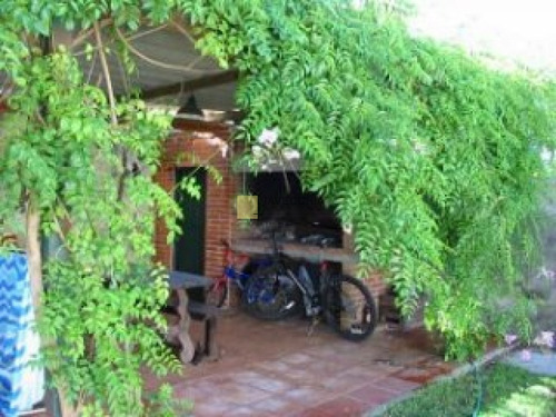 Imagen 2 de 11 de Venta De Casa De 3 Dormitorios En Aidy Grill