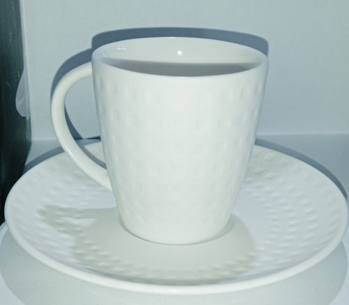 Bugatti Domino 2 Tazas Café C/ Platitos Porcelana Italiana 