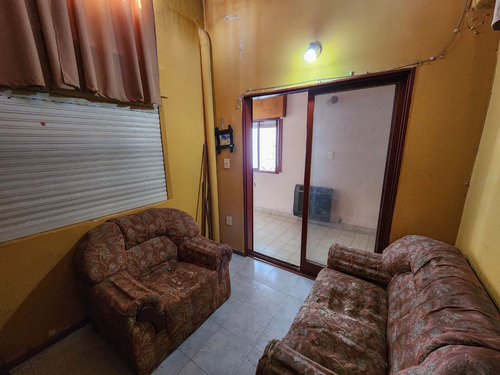 Casa De 3 Dorm En San Nicolás.